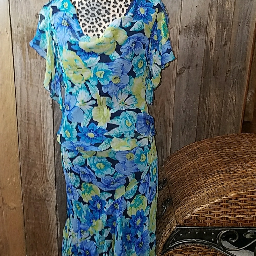 Ladies skirt and top